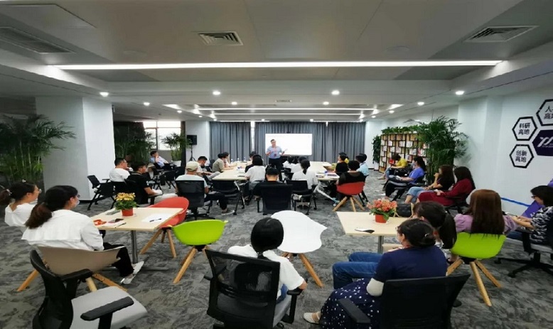 英語沙龍.webp.jpg 英語沙龍.webp.jpg